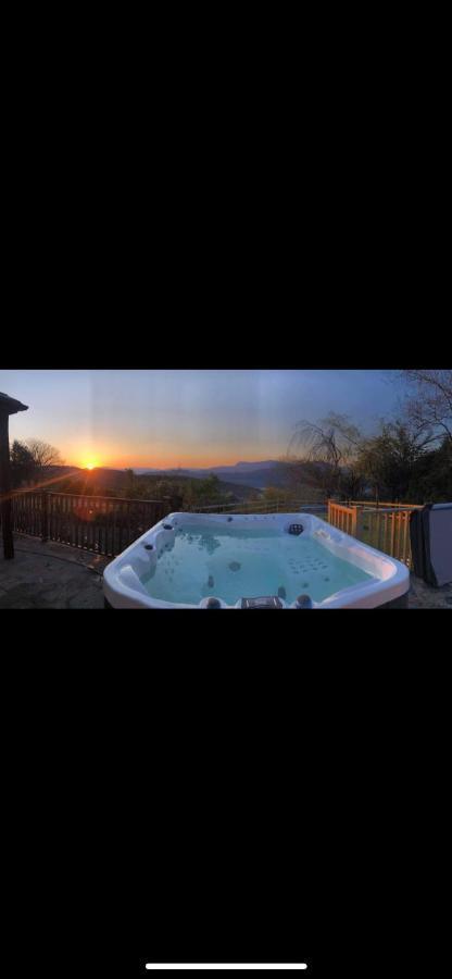 Beautiful Secluded Farmhouse With Hot Tub Villa Barmouth Exterior foto